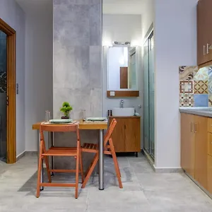 Old Town Boutique Studio's - Retimno